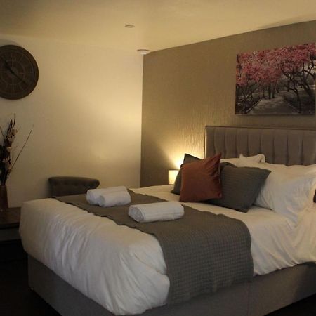 キッドリントン Rokna Bed & Breakfast エクステリア 写真